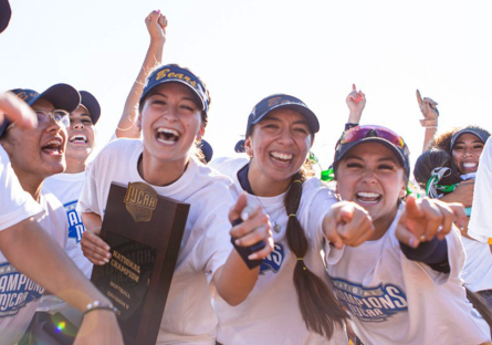 Phoenix College Bears Women's Softball - 2022 National Champions - Photo Credit: NCJAA